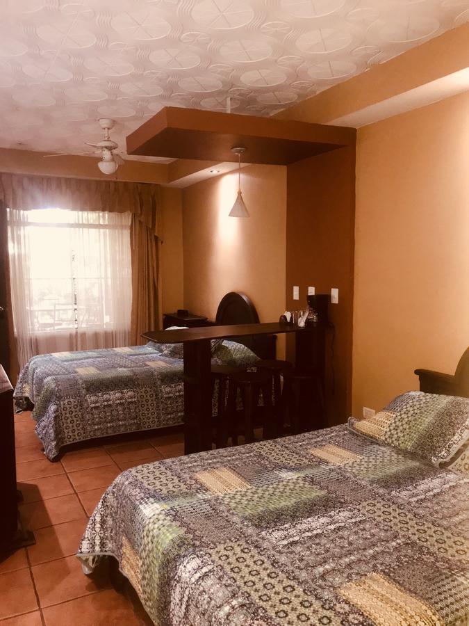 Melrost Airport Bed & Breakfast Alajuela Exterior foto